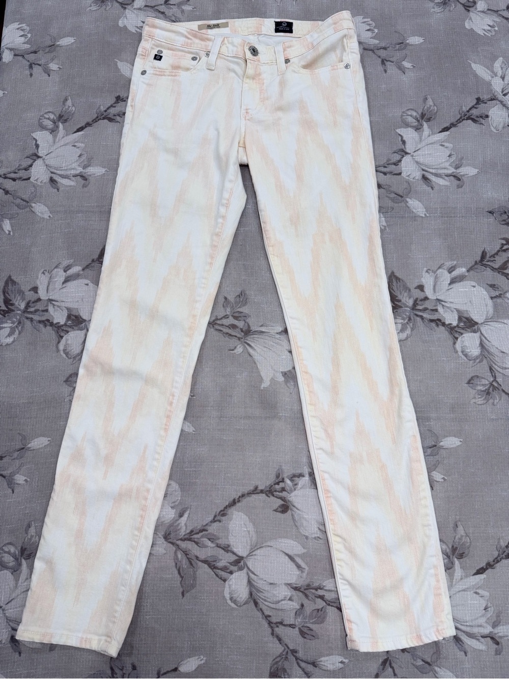 AG Adriano Goldschmied The Stilt Cigarette Jeans 26 Blush Print Made USA